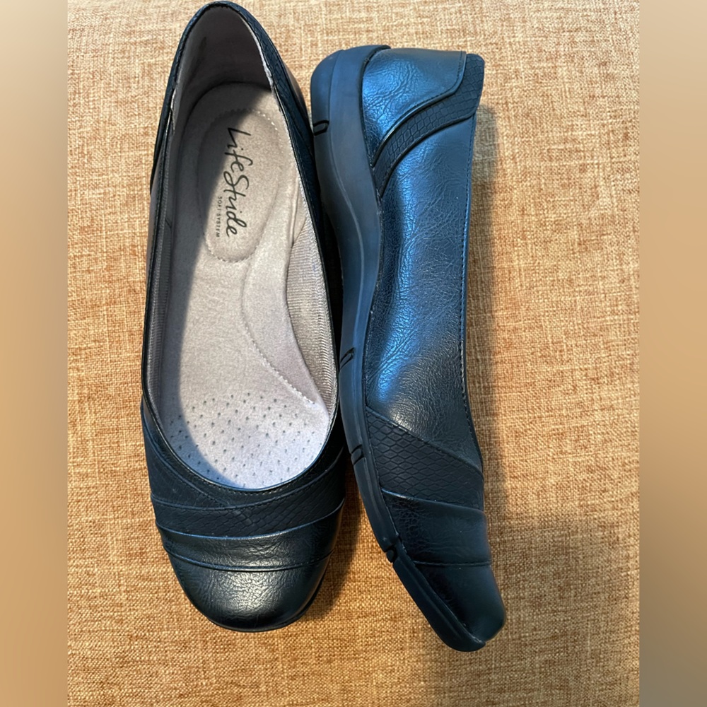 Lifestride shoes